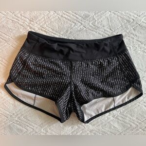 Lululemon Speed Short Black White Size 4